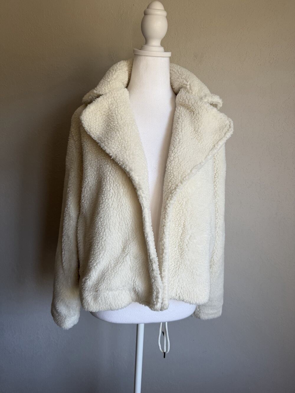 Banana Republic Cream Sherpa Open Overcoat Womens S Preppy Office Winter